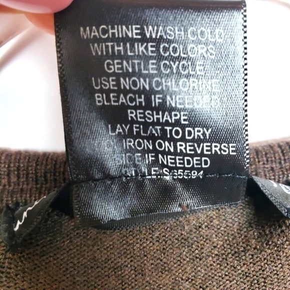 United States Sweaters ruffled edge cardig… - Picture 3 of 5